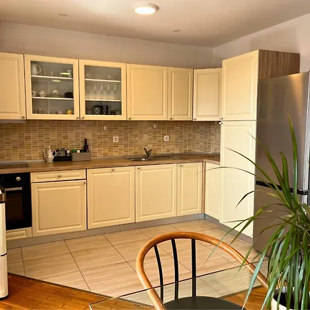 By The Sea - 24343 * Umag